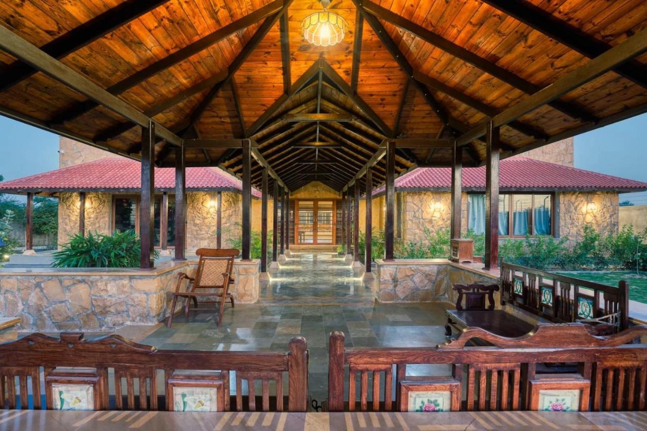 KukmaThe Kutchh Courtyardアパートメント エクステリア 写真